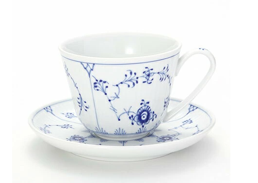 Royal Copenhagen ブルーフルーテッド プレイン ティーカップ＆ソーサー